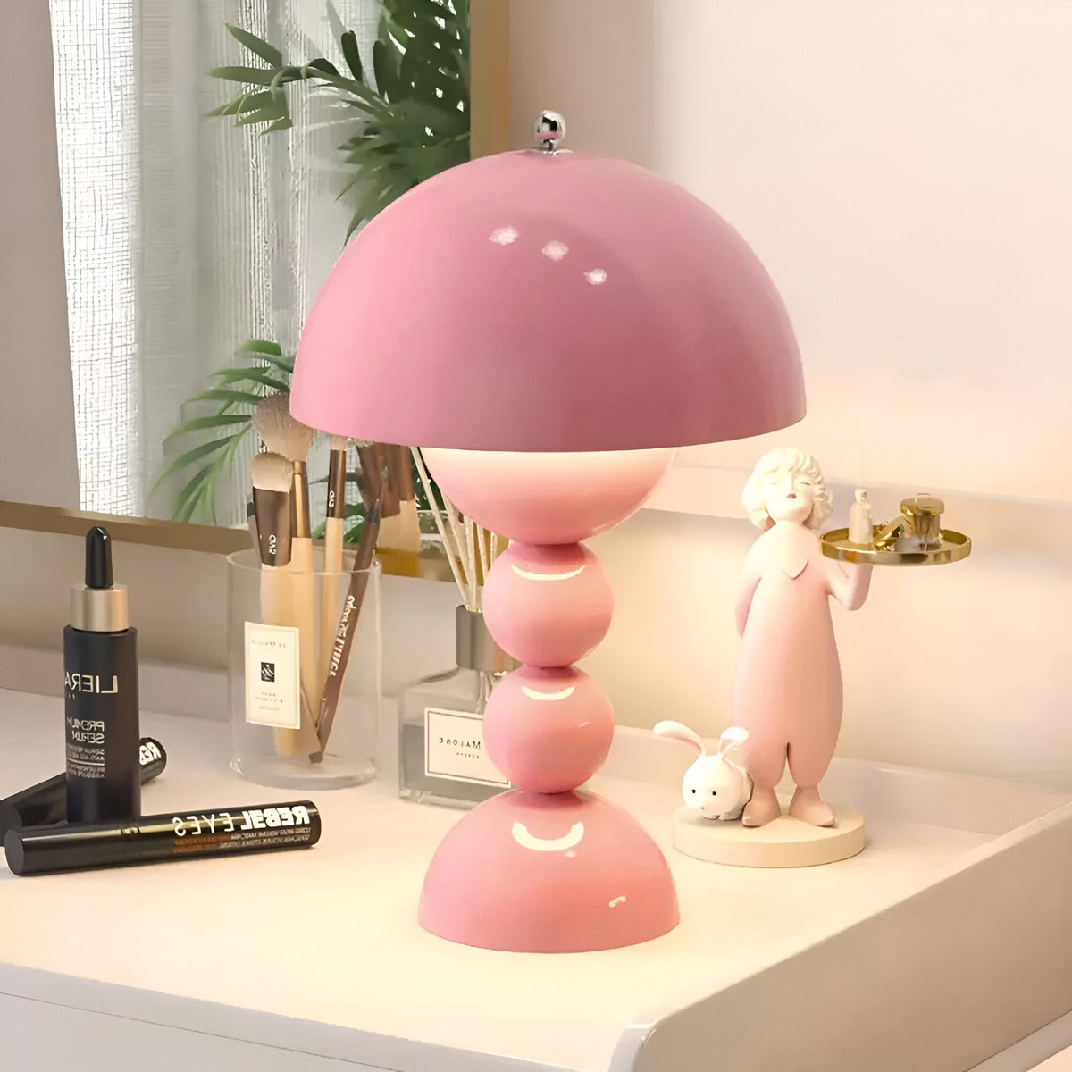 Cordless Table Lamp – Stacked Sphere Base Design – View 15