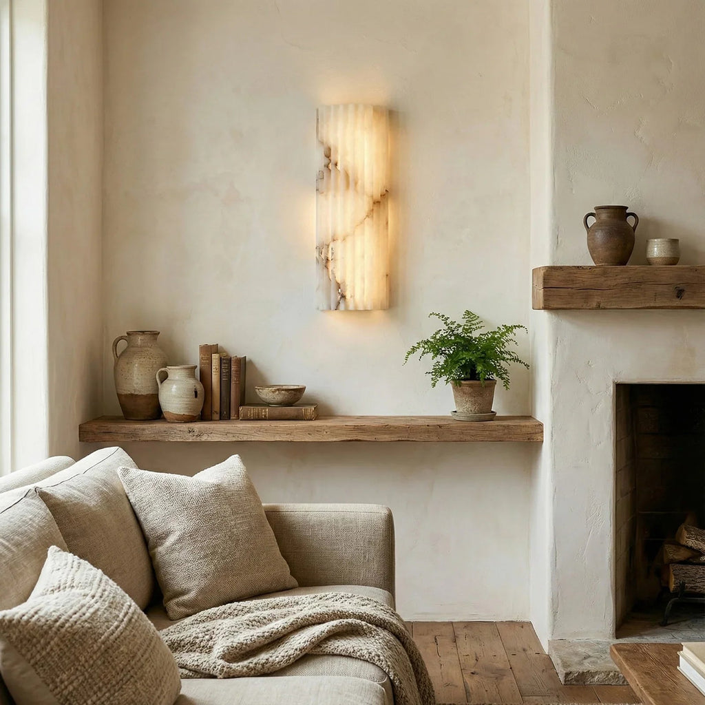 Sculpted Alabaster Wall Light – Brass Frame, Integrated LED