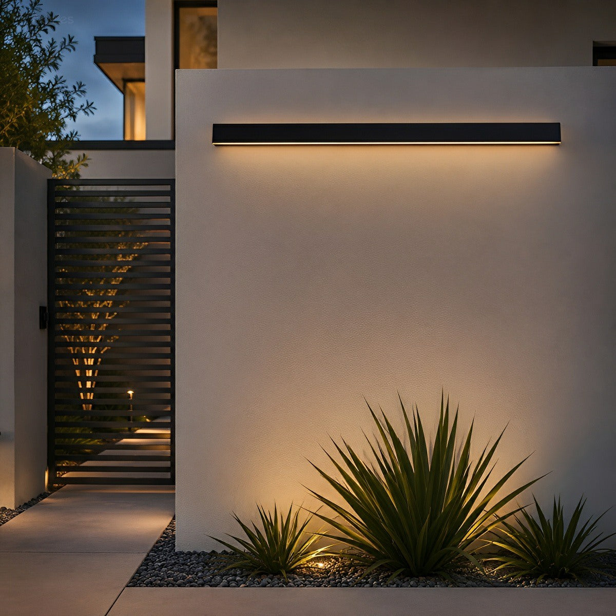 Long Linear Outdoor Wall Light – Black Aluminium, IP65, 485lm, L 30 to 150cm