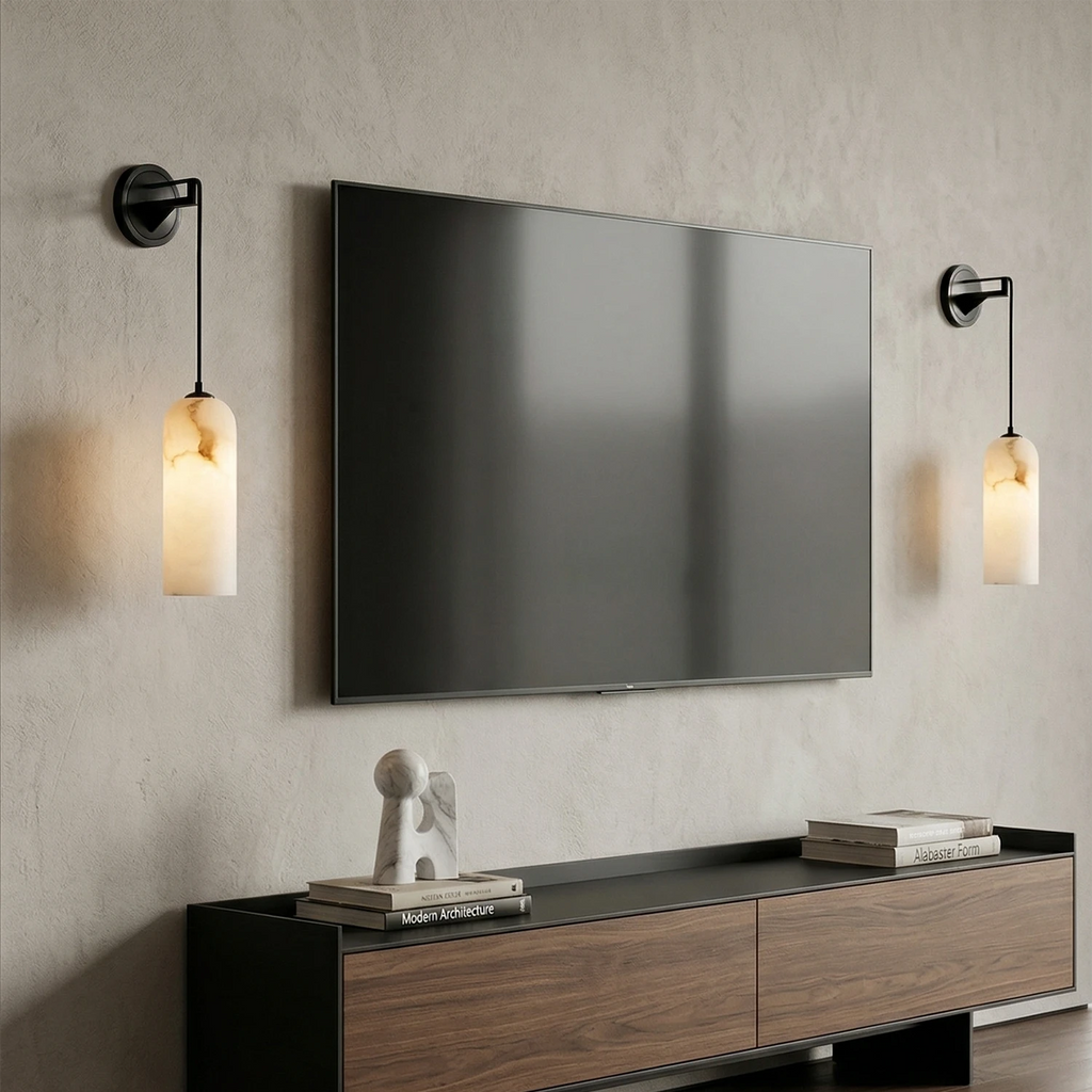 Petra Alabaster Wall Light – Brass Frame, Soft Light, E14