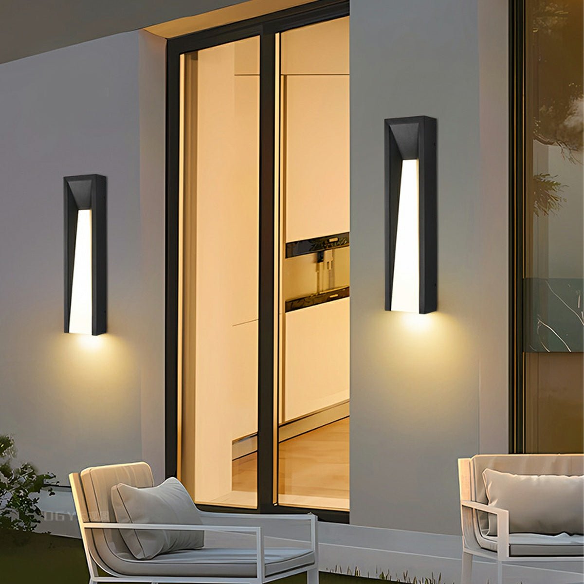 Rusti Lantern Outdoor Wall Light – Black Iron and Acrylic, IP56, 3000K LED, H 52cm