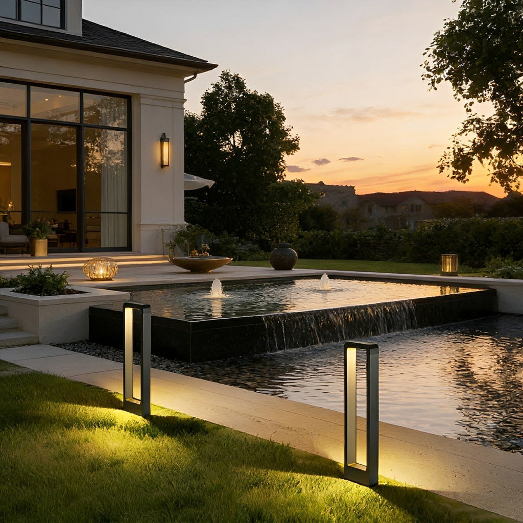 Parth Bollard Light – Black Aluminium, IP65, LED, H 30 to 80cm
