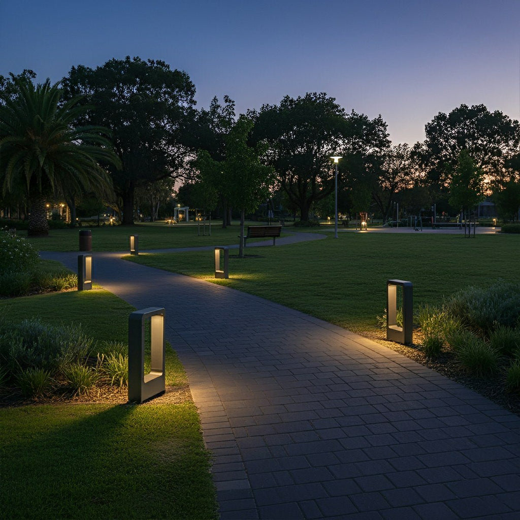 Parth Bollard Light – Black Aluminium, IP65, LED, H 30 to 80cm
