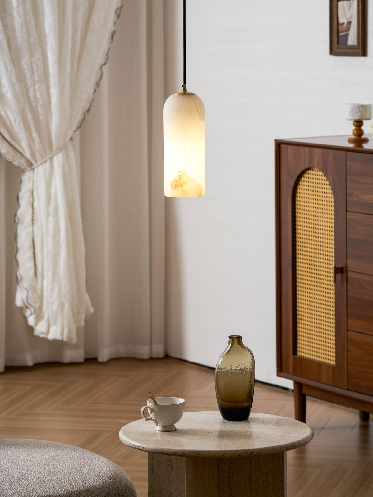 Monty natural alabaster pendant light with braided cable — image 4